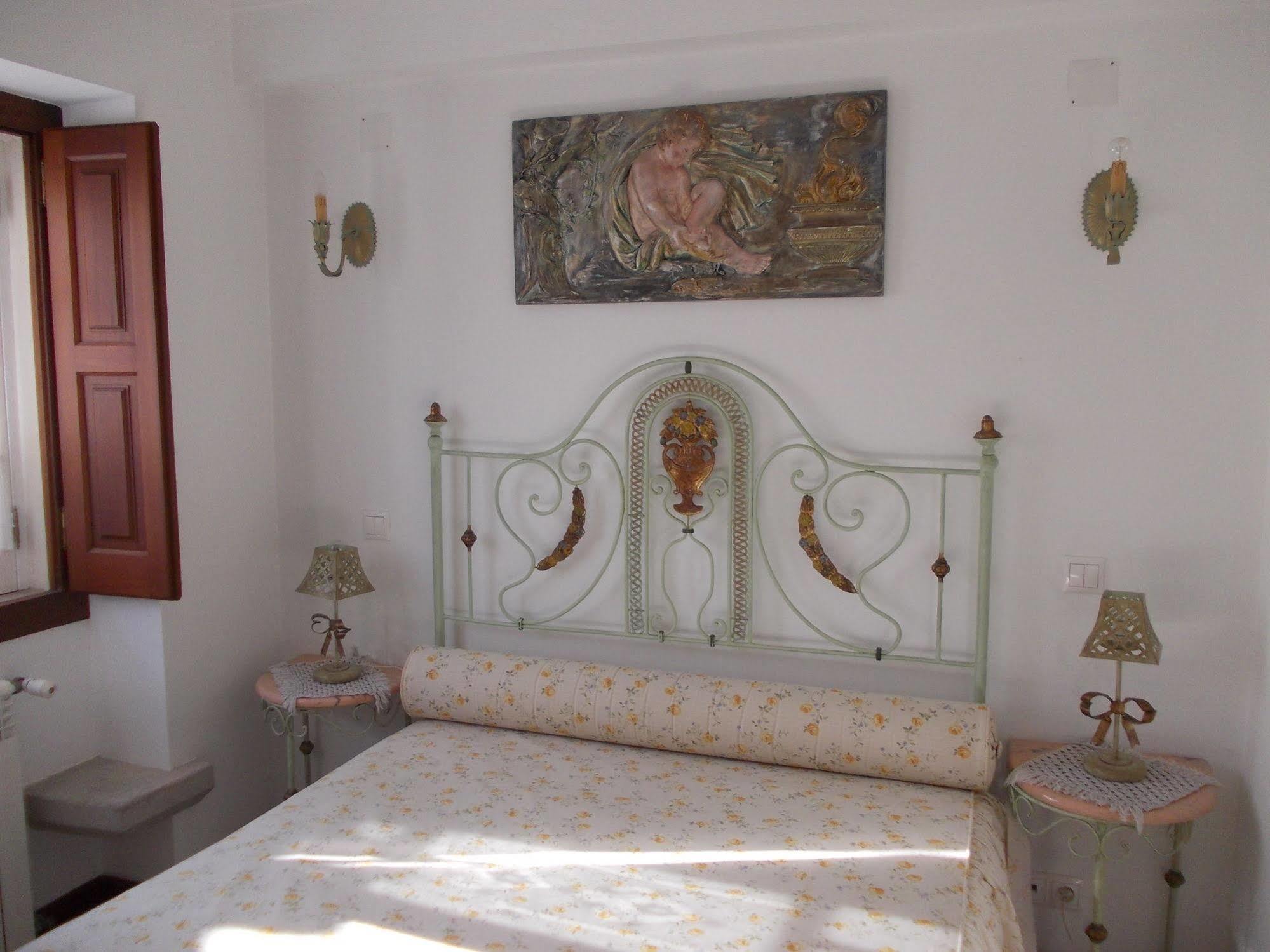 Casa De S. Thiago De Obidos Otel Dış mekan fotoğraf